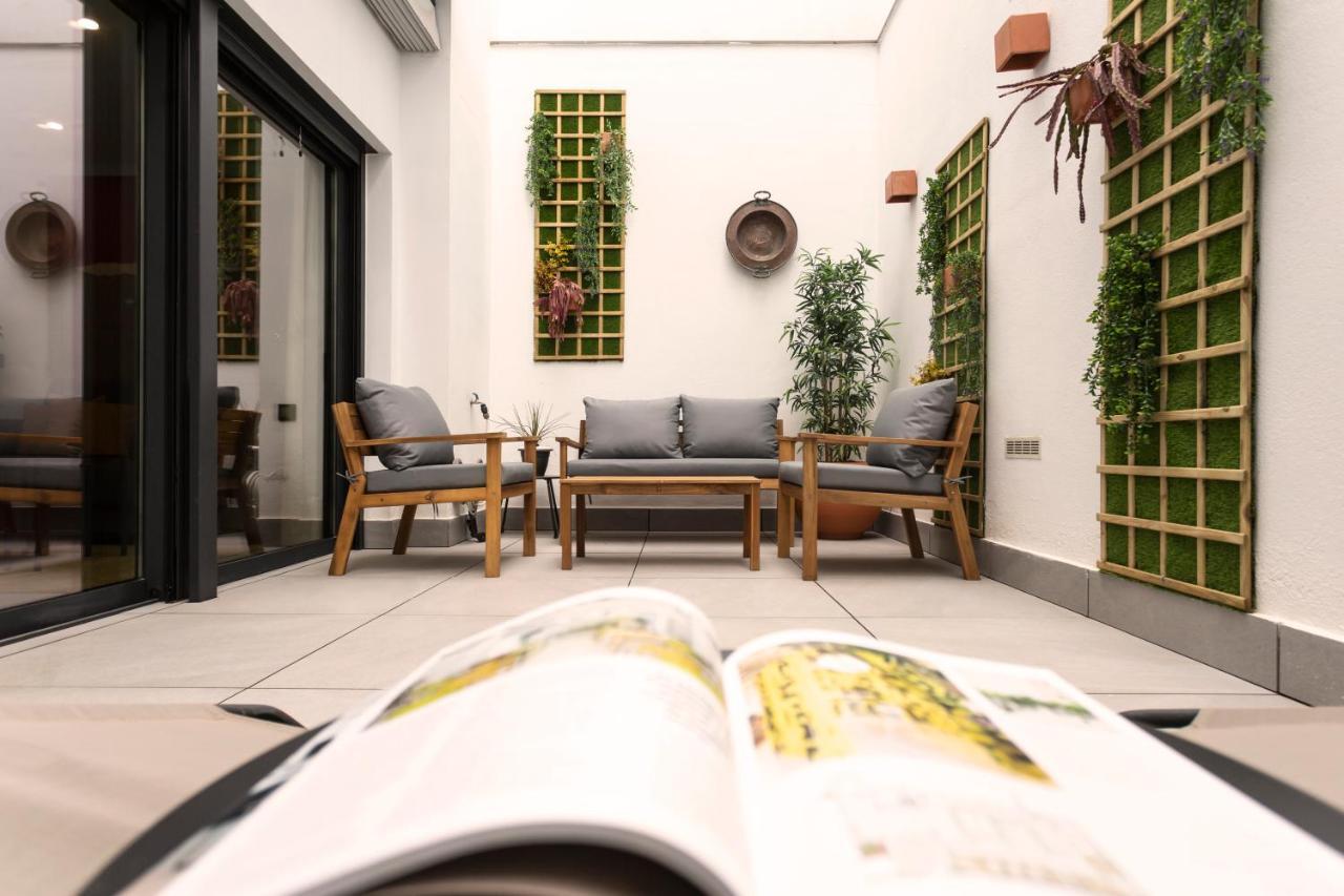 Apartamentos Bajeles Sevilla Urban Sevilha Exterior foto