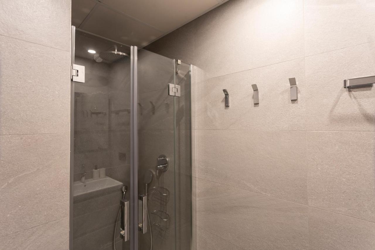 Apartamentos Bajeles Sevilla Urban Sevilha Exterior foto
