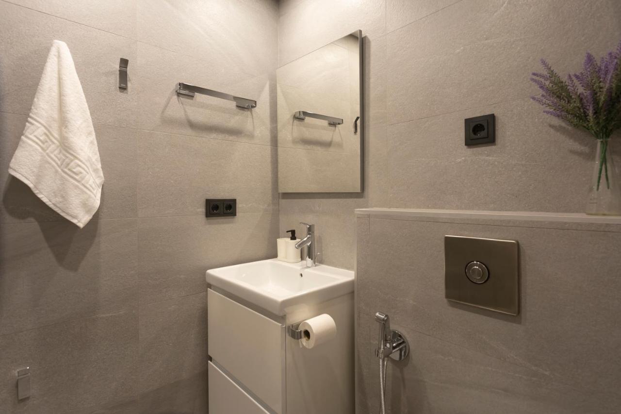 Apartamentos Bajeles Sevilla Urban Sevilha Exterior foto