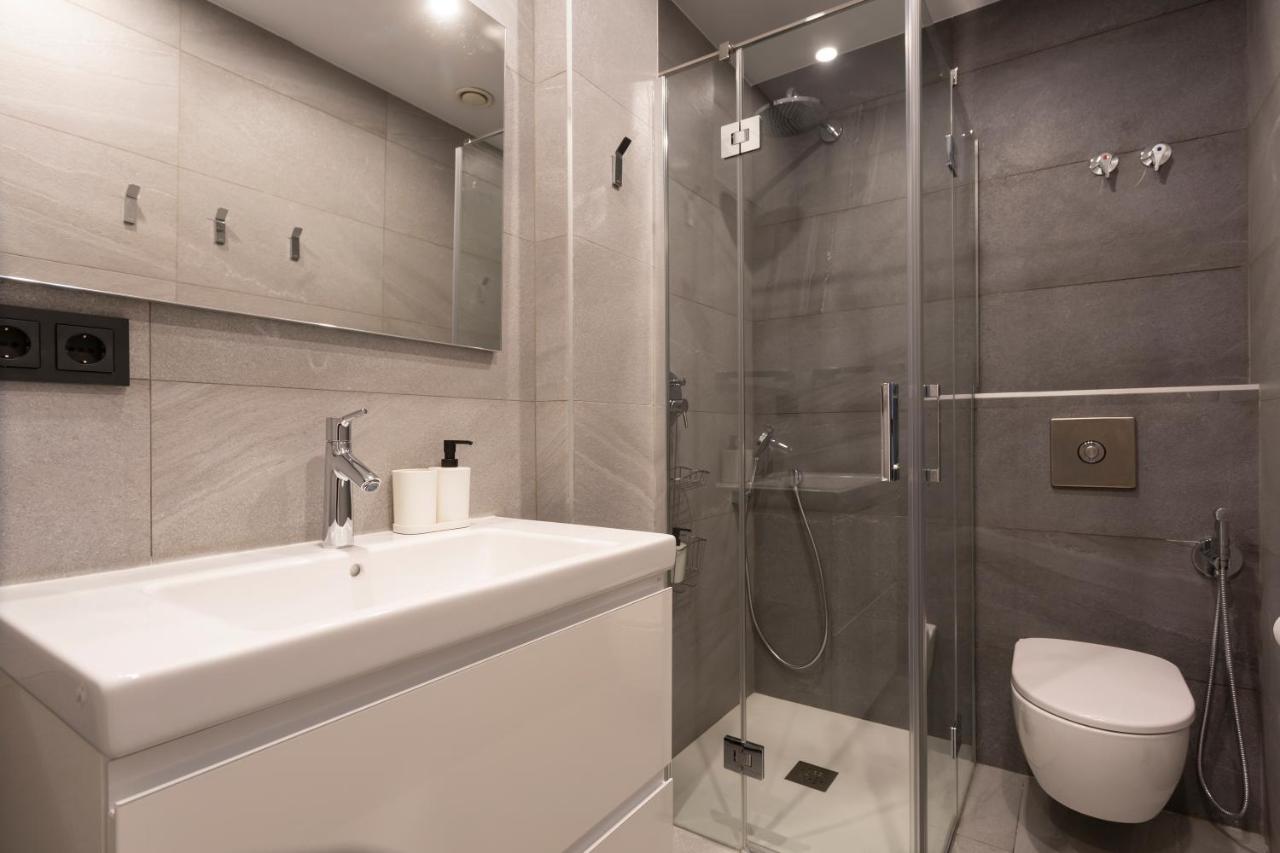 Apartamentos Bajeles Sevilla Urban Sevilha Exterior foto