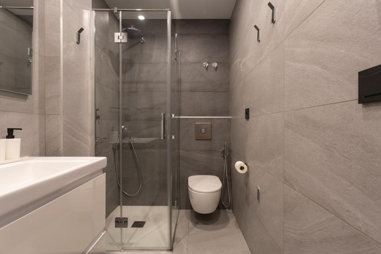 Apartamentos Bajeles Sevilla Urban Sevilha Exterior foto