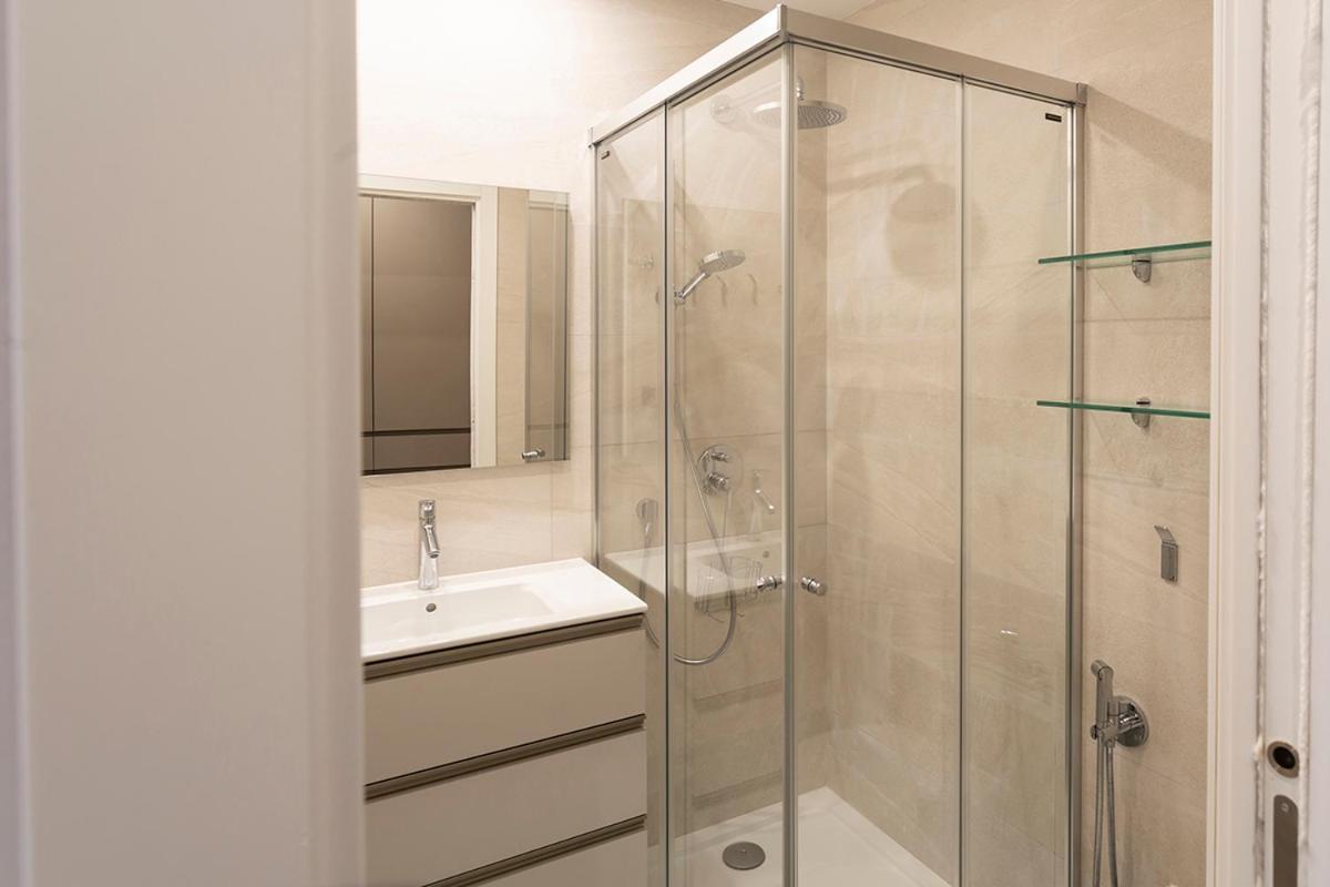 Apartamentos Bajeles Sevilla Urban Sevilha Exterior foto