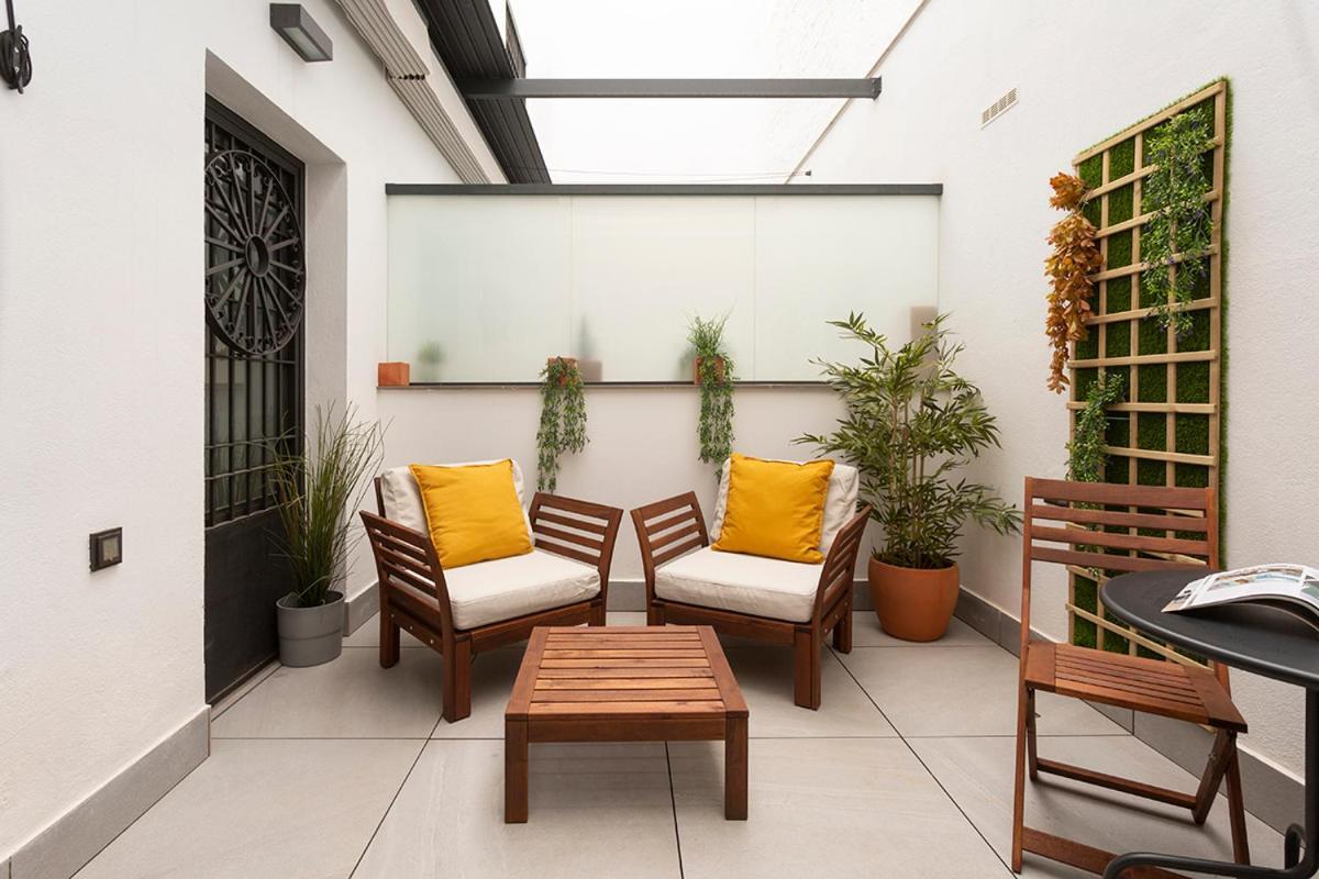 Apartamentos Bajeles Sevilla Urban Sevilha Exterior foto